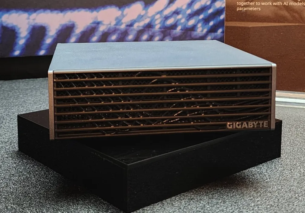 Gigabyte AI Computer
