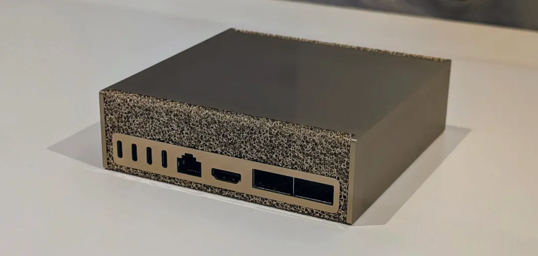 ASUS Ascent GX10 GB10